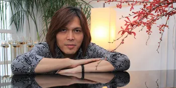 Tetap Solo Karir, Once Bebaskan Teman-Teman Bandnya