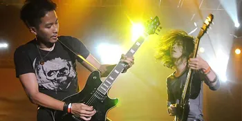 The Sigit Tampil Enerjik Bersama Benny Soebardja di Djakarta Artmosphere