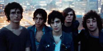The Strokes Lebih Berdansa di Single Baru