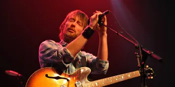 Thom Yorke Bikin Lagu Untuk Peragaan Busana