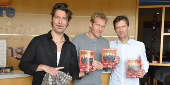 Tiba di Bandara Soekarno Hatta, MLTR Lahap Mie Goreng