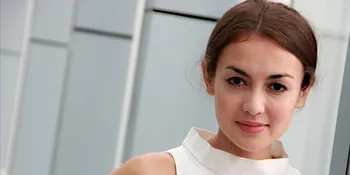 Tiga Tahun Nikah, Rianti Cartwright Masih Seperti Pacaran