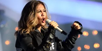 Tinggalkan Kesan Glamor, Agnez Mo Bakal Tampil Intim di Konsernya