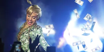 Tingkah Liar Miley Cyrus Bikin Para Orangtua di Inggris Cemas