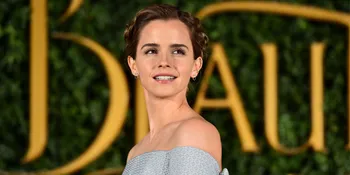 Tips Cantik Emma Watson, Mandi Sampai 3 Kali Dalam Sehari