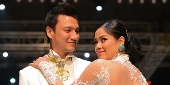 Titi Kamal Tampil Fashionable Bareng Christian dan Juna, Kece!