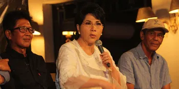 Titiek Puspa Dansa Bareng The Rollies