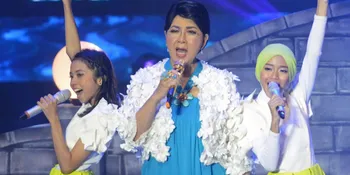 Titiek Puspa Melihat Para Pemain Pokemon Go Hanya Wasting Time