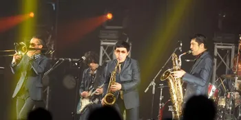 Tokyo Ska Paradise Orchestra - Alexandros Sukses Goyang Jakarta