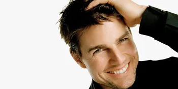 Tom Cruise Santai Kenakan Thong di Lokasi Syuting