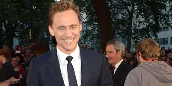 Tom Hiddleston Angkat Bicara Soal Rasanya Jadi Pacar Taylor Swift