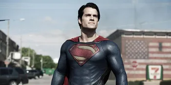 Trailer Baru, 'MAN OF STEEL' Pamer Penjahat Jenderal Zod