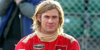 [Trailer] Chris Hemsworth Pacu Formula 1 Dalam 'RUSH'