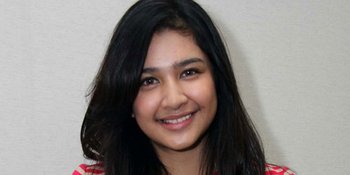 Trailer Romantis Film Mikha Tambayong 'FALLIN' IN LOVE'