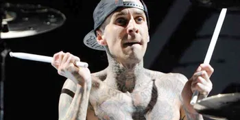 Trauma, Travis Barker Tak Ikut Tur Blink 182