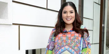 Tuai Kontroversi, Kue Baby Shower Nindy Terlalu Porno?