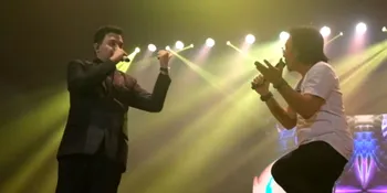 Tulus - Ari Lasso Duet Nyanyi 'Kamulah Satu-Satunya', Keren!