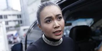 Tumbuhkan Semangat ke Anak, Denada Ubah Mindset Shakira Dari Berobat Menjadi Sekolah