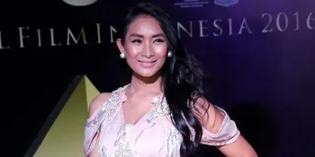 Tunjukkan Kecintaan Pada Batik, Ini Yang Dilakukan Happy Salma