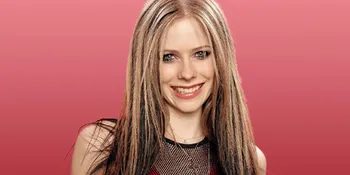 Tutupi Perut, Avril Lavigne Sembunyikan Kehamilan?