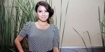 Tya Ariestya Lima Tahun Sekali Ganti Mobil