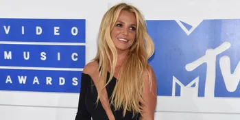 Ulang Tahun, Britney Spears Dapat Surprise di Atas Panggung