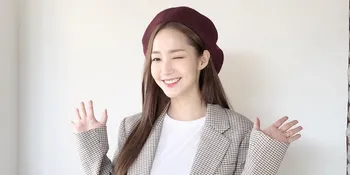 Ulang Tahun ke-33, Park Min Young Posting Foto Manis Pakai Seragam SMA