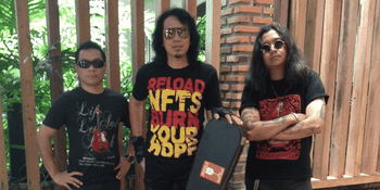 Ultah Ke-22, Power Slaves Konser di Semarang & Yogyakarta