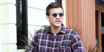 Unggah Foto Arkana, Stuart Collin Tetap Semangat Karena Anaknya