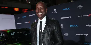 Unggah Foto Bersujud, Bintang 'FAST &#38; FURIOUS' Ini Masuk Islam?