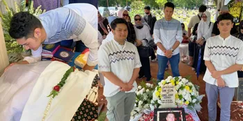 Unggah Foto-foto dengan Mendiang Donny Kesuma, Ghassan Kesuma Janji Akan Jadi Anak Sukses dan Saleh