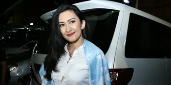 Unggah Foto Mantan Bareng Anak, Ini Jawaban Nafa Urbach Soal Rujuk