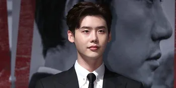Untuk Pertama Kali, Lee Jong Suk Balas Pesan Dari Penggemar di IG