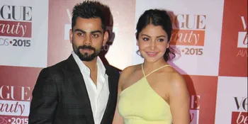 Unyu! Anushka Sharma Cuma Senyum Saat Virat Kohli Jadi 'Porter'