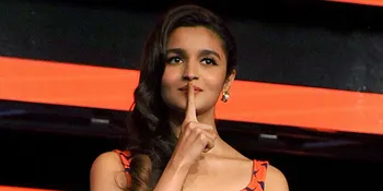 Ups! Jalan Anggun, Gaun Cantik Alia Bhatt Tersibak di Depan Umum
