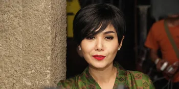 Urusan Berjilbab, Yuni Shara Tak Mau Terkecoh Pujian