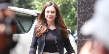 Usai 6 Jam Jalani Pemeriksaan Terkait Promosi Judi Online, Wulan Guritno: Aku Seneng Banget