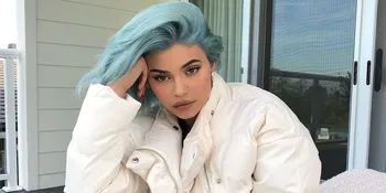 Usai Bikin Fans Penasaran, Kylie Jenner Bantah Hamil Anak ke-2