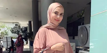 Usai Lahirkan Anak Pertama, Anggita Sari Kini Tampil Berhijab