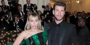 Usai Umumkan Cerai dari Liam Hemsworth, Miley Cyrus Curhat di Insta Story