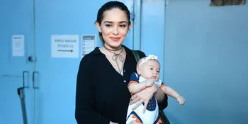 Usia Tiga Bulan, Anak Yasmine Wildblood Sudah Bisa Bicara