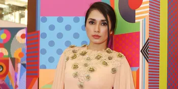 Ussy Sulistiawaty Kembali Berbagi Rezeki di Bulan Ramadan