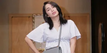 Ussy Sulistiawaty Posting Foto Masa Kecil Bersama Keluarga, Wajahnya Tak Banyak Berubah