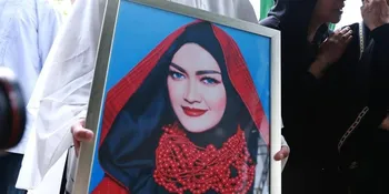 Ussy Sulistiawaty Sempat Mengira Meninggalnya Jupe Hoax Lagi