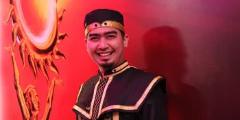 Ustad Solmed Tak Bawa Nasi Goreng, Istri Cemberut