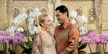 Varsha Strauss &#38; Panji Trihatmodjo Gelar Upacara 7 Bulan Kehamilan, Dihadiri Bambang