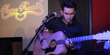 Vicky Nitinegoro: Antara Jodoh dan Karir