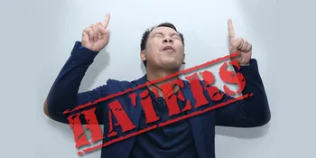 Vicky Prasetyo Bikin Para Penonton Setia 'Pesbukers' Murka