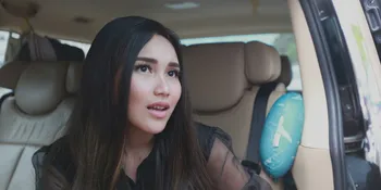 Video Berbikini Tersebar, Ayu Ting Ting: Masa Renang Pakai Jubah