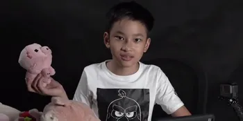 VIDEO: Cara Cerdas Azka Corbuzier Tanggapi Haters, Keren!
